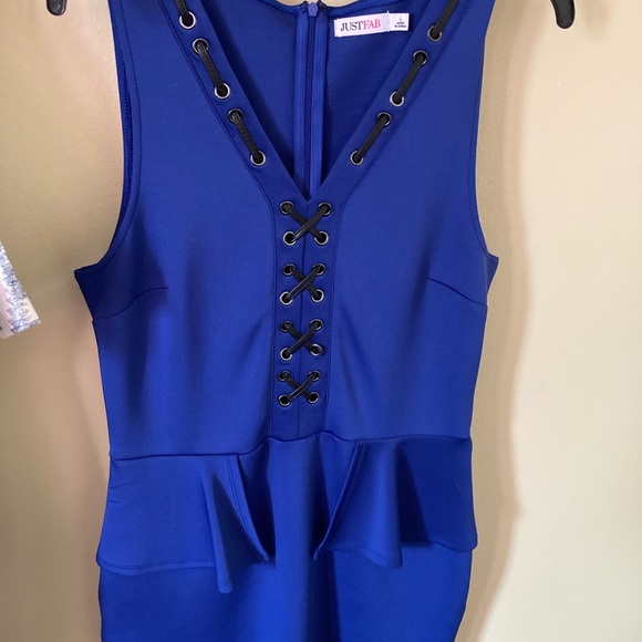 Dress - Picture 1 of 3